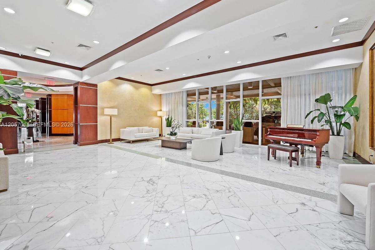 La Perla at 16699 Collins Ave, Sunny Isles Beach, FL 33160 - For Rent photo 35