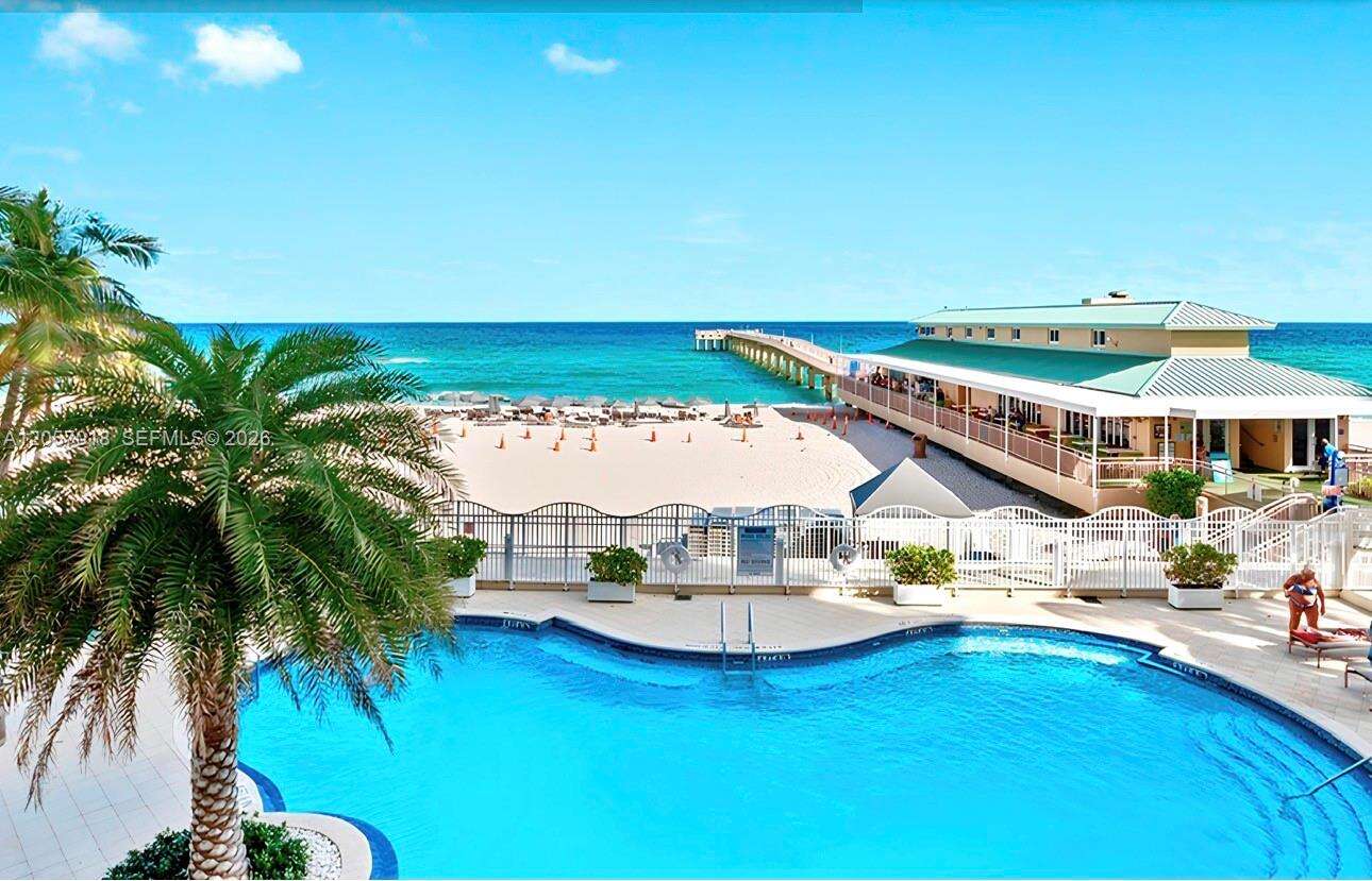 La Perla at 16699 Collins Ave, Sunny Isles Beach, FL 33160 - For Rent photo 38