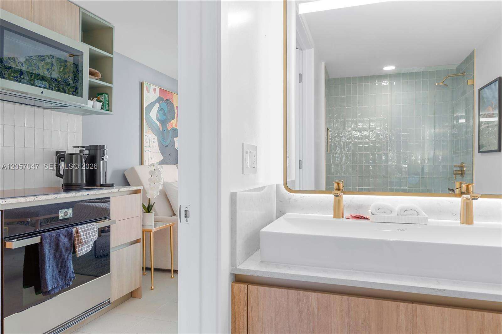 Natiivo | Gale Miami at 159 6 St, Miami, FL 33132 - For Rent photo 16