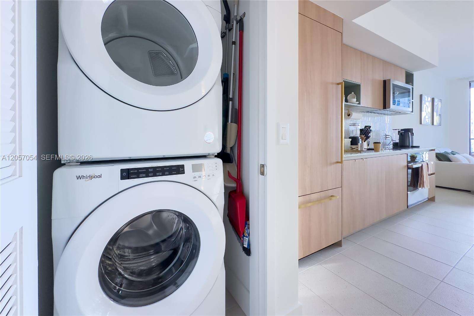Natiivo | Gale Miami at 159 6 St, Miami, FL 33132 - For Rent photo 26