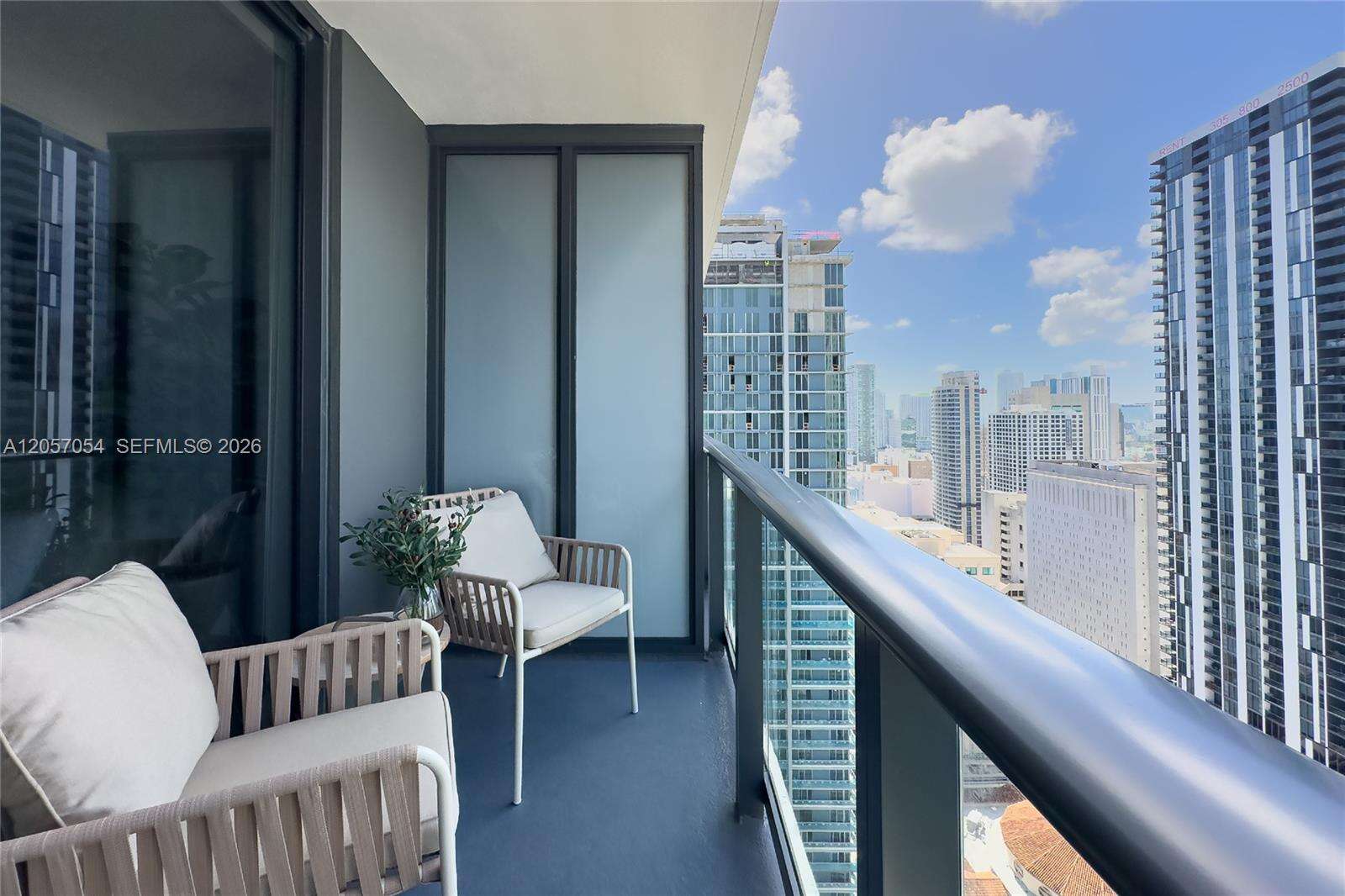 Natiivo | Gale Miami at 159 6 St, Miami, FL 33132 - For Rent photo 27
