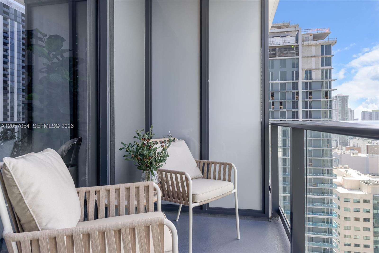 Natiivo | Gale Miami at 159 6 St, Miami, FL 33132 - For Rent photo 28