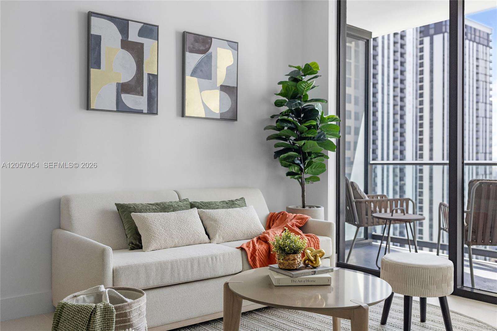 Natiivo | Gale Miami at 159 6 St, Miami, FL 33132 - For Rent photo 4