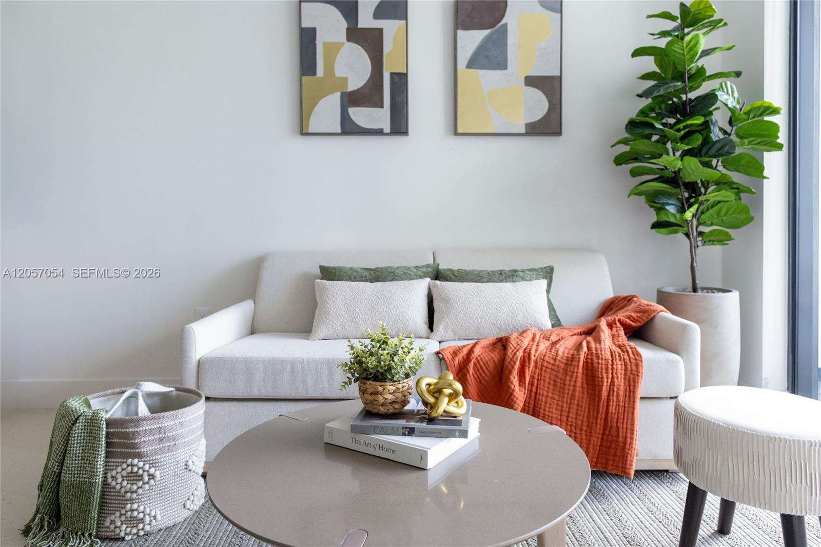 Natiivo | Gale Miami at 159 6 St, Miami, FL 33132 - For Rent photo 6