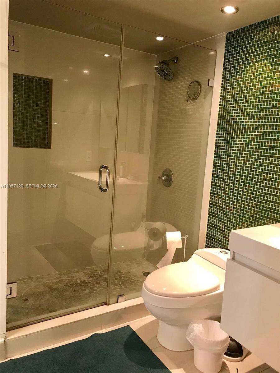 The Club At Brickell Bay at 1200 Brickell Bay Dr, Miami, FL 33131 - For Rent photo 6