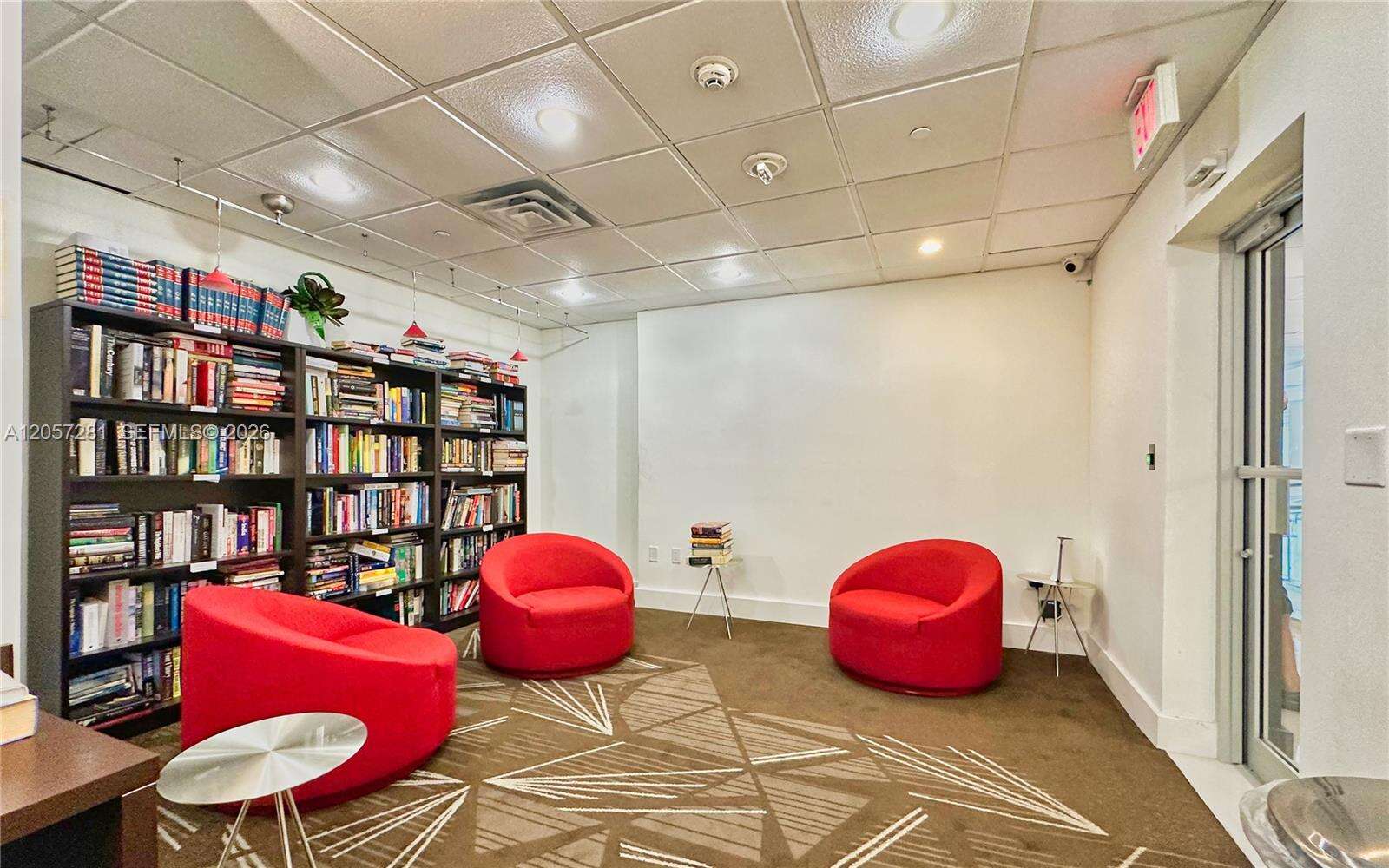 Arlen Beach at 5701 Collins Ave, Miami Beach, FL 33140 - For Rent photo 26