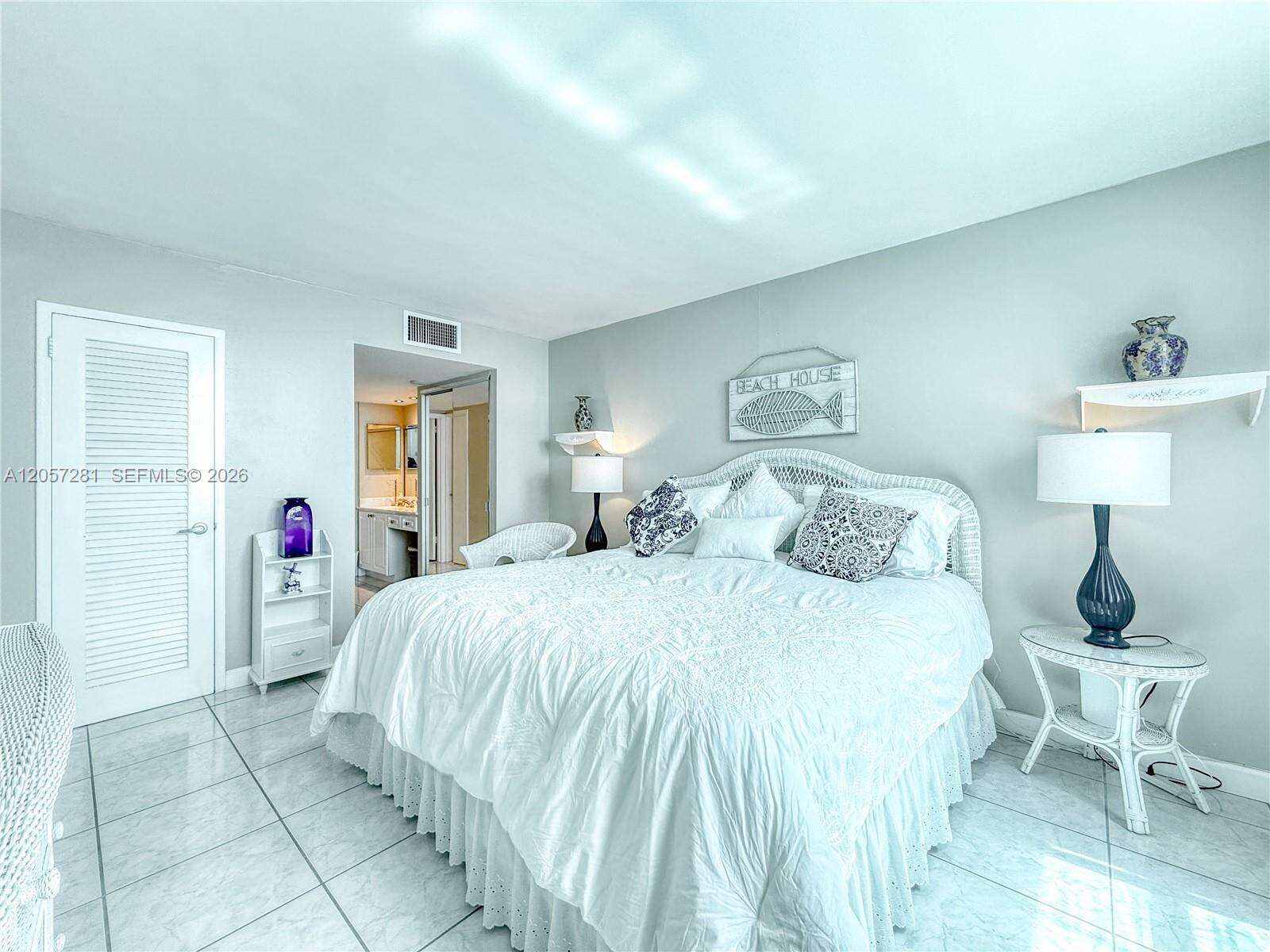 Arlen Beach at 5701 Collins Ave, Miami Beach, FL 33140 - For Rent photo 9