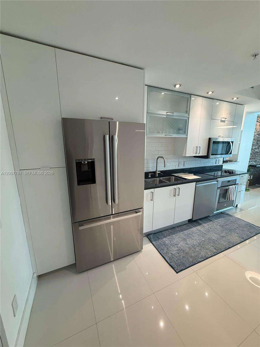 Infinity At Brickell at 60 13 St, Miami, FL 33130 - For Rent photo 3