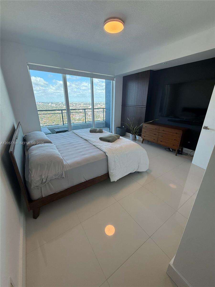 Infinity At Brickell at 60 13 St, Miami, FL 33130 - For Rent photo 32