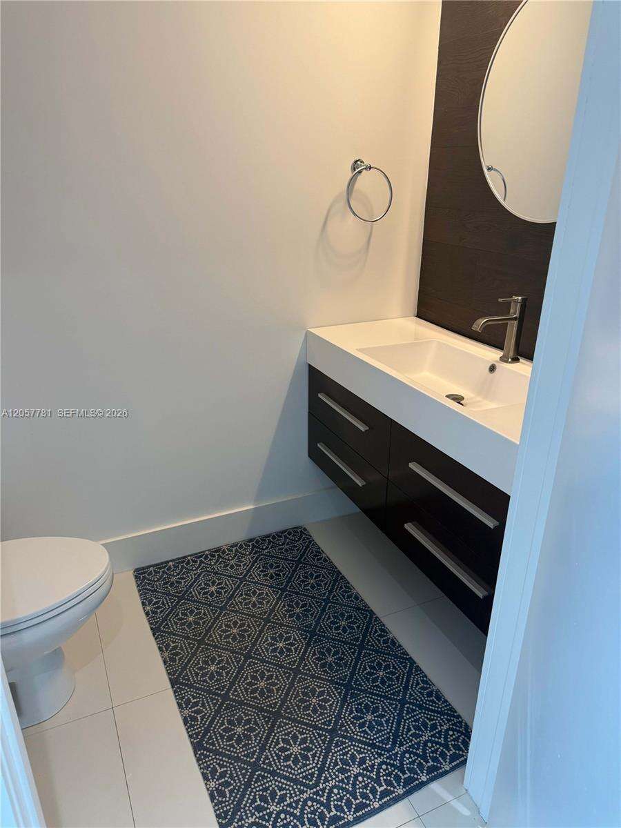 Infinity At Brickell at 60 13 St, Miami, FL 33130 - For Rent photo 9