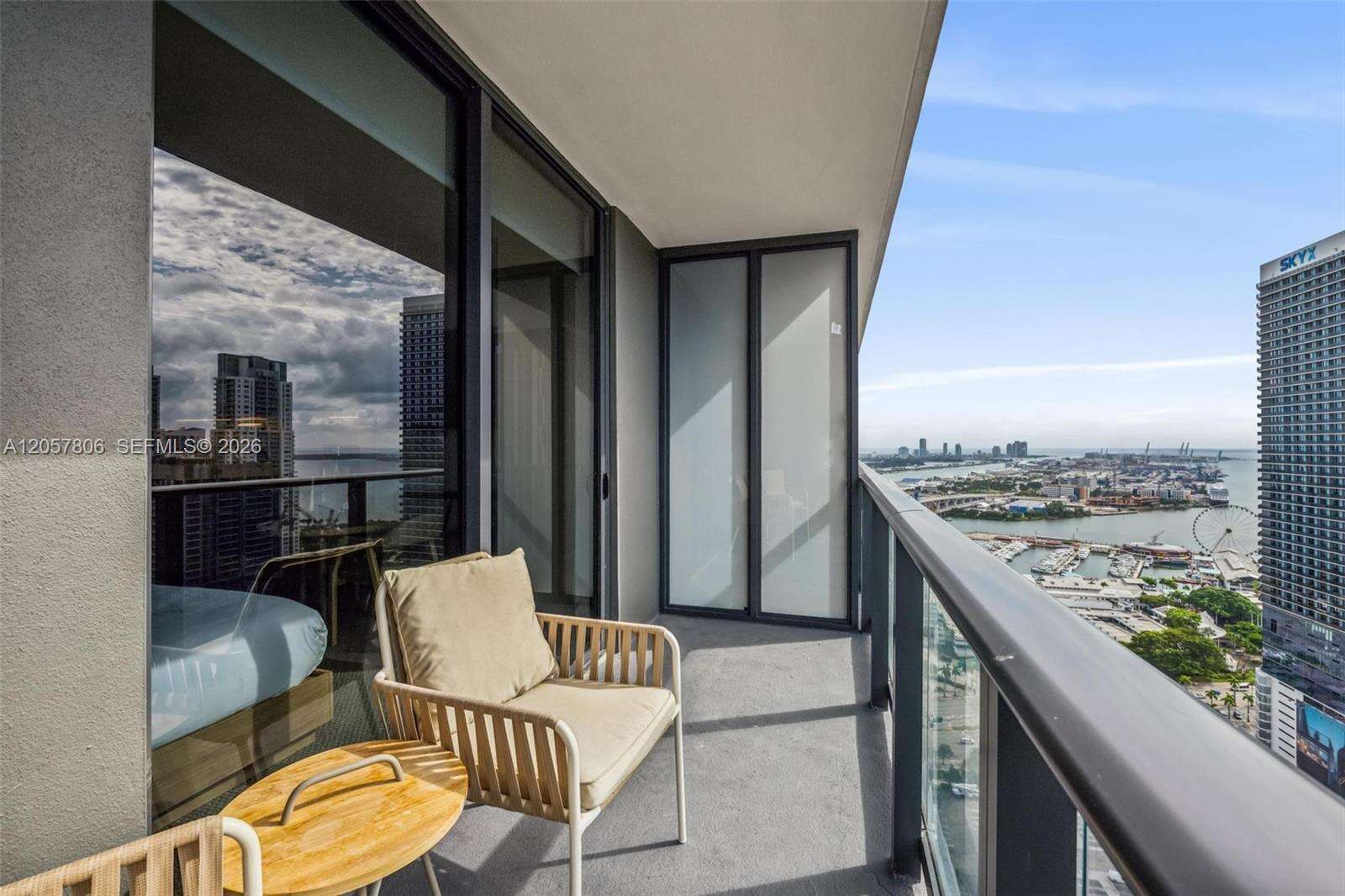 Natiivo | Gale Miami at 159 6 St, Miami, FL 33132 - For Rent photo 15
