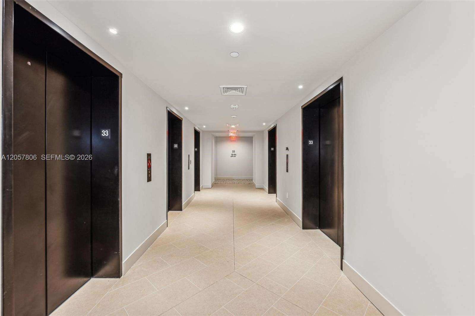 Natiivo | Gale Miami at 159 6 St, Miami, FL 33132 - For Rent photo 17
