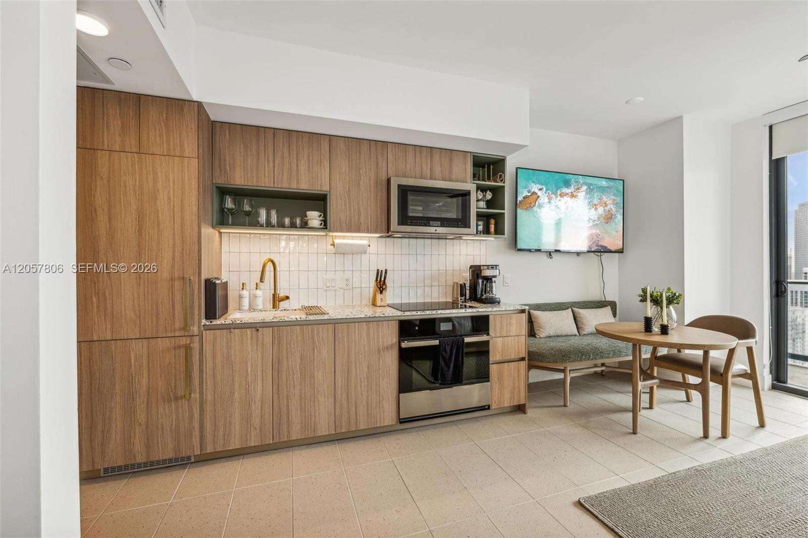 Natiivo | Gale Miami at 159 6 St, Miami, FL 33132 - For Rent photo 5