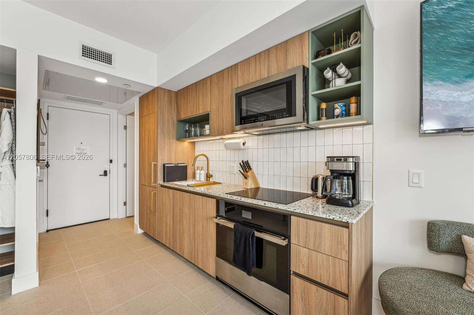 Natiivo | Gale Miami at 159 6 St, Miami, FL 33132 - For Rent photo 6