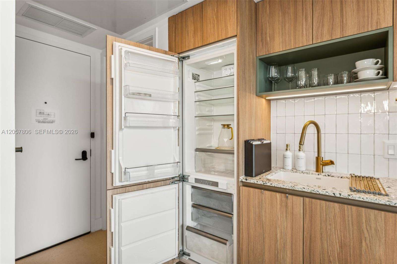 Natiivo | Gale Miami at 159 6 St, Miami, FL 33132 - For Rent photo 7