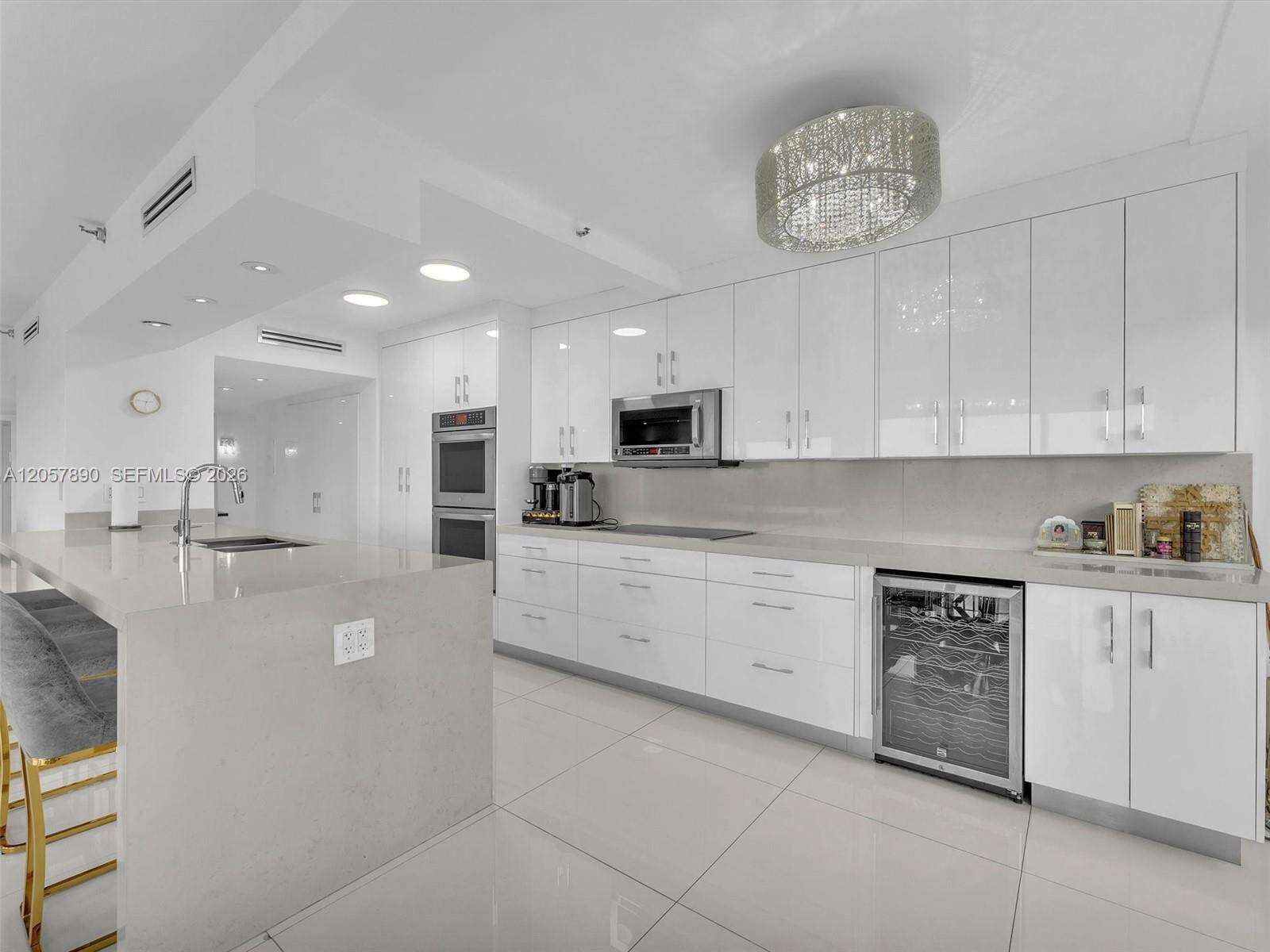 Turnberry Isle at 19707 Turnberry Way, Aventura, FL 33180 - For Rent photo 3