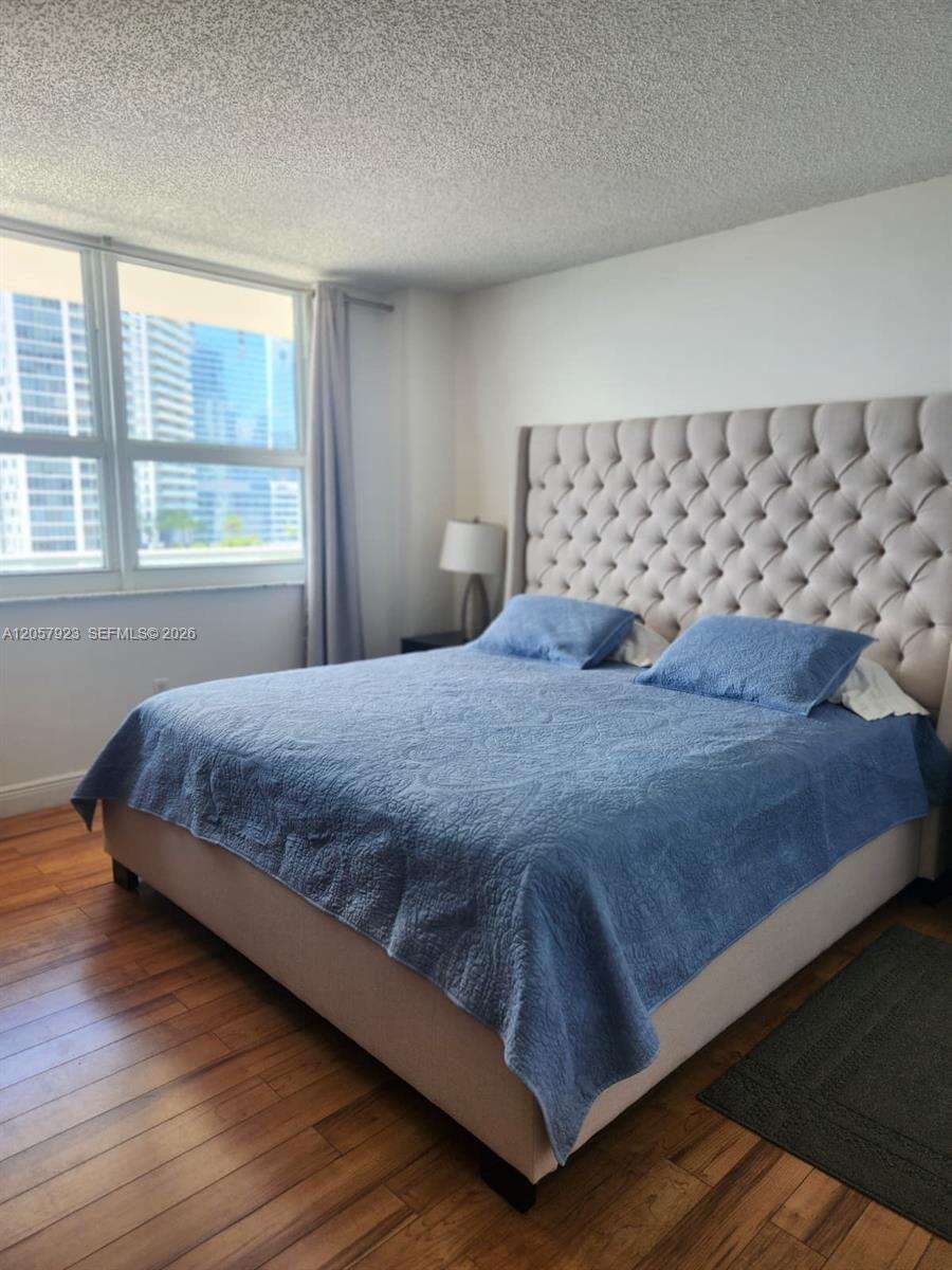 The Mark On Brickell at 1155 Brickell Bay Dr, Miami, FL 33131 - For Rent photo 7