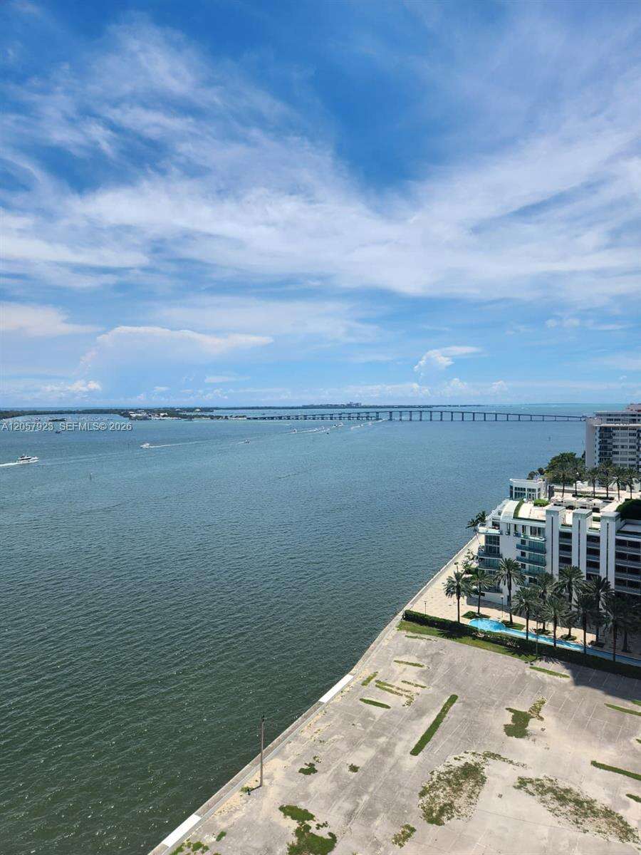 The Mark On Brickell at 1155 Brickell Bay Dr, Miami, FL 33131 - For Rent photo 9