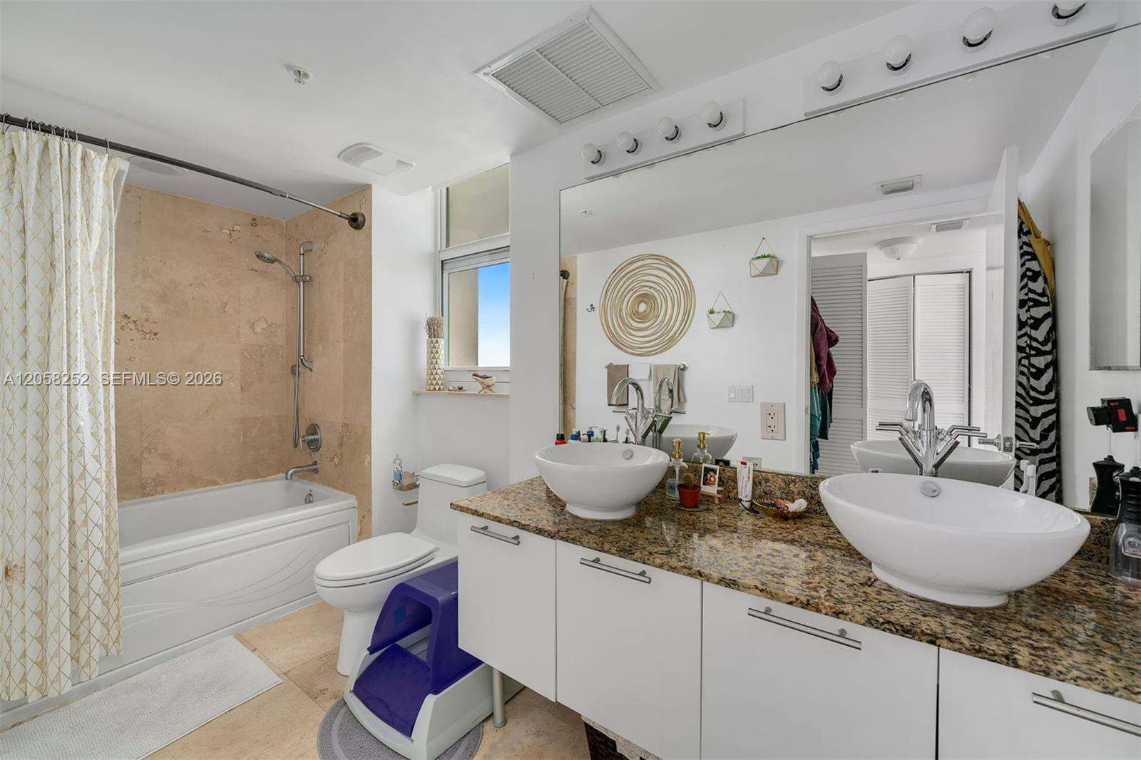 Brickell On The River at 41 5 St, Miami, FL 33131 - For Rent photo 18