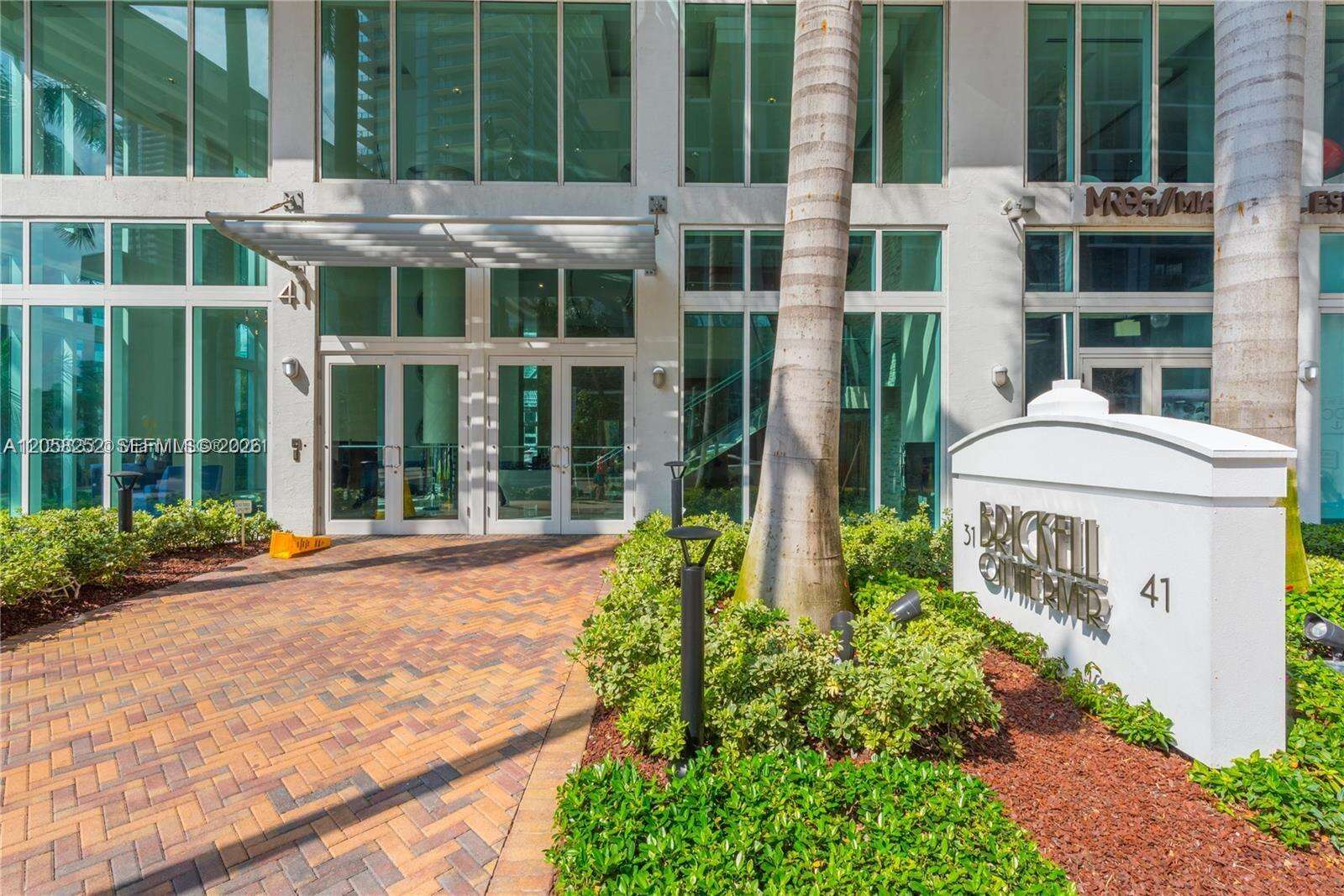 Brickell On The River at 41 5 St, Miami, FL 33131 - For Rent photo 32