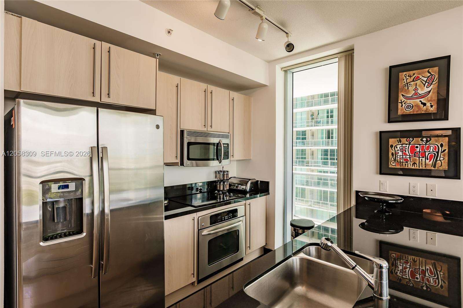 Axis On Brickell at 1111 1 Ave, Miami, FL 33130 - For Rent photo 12