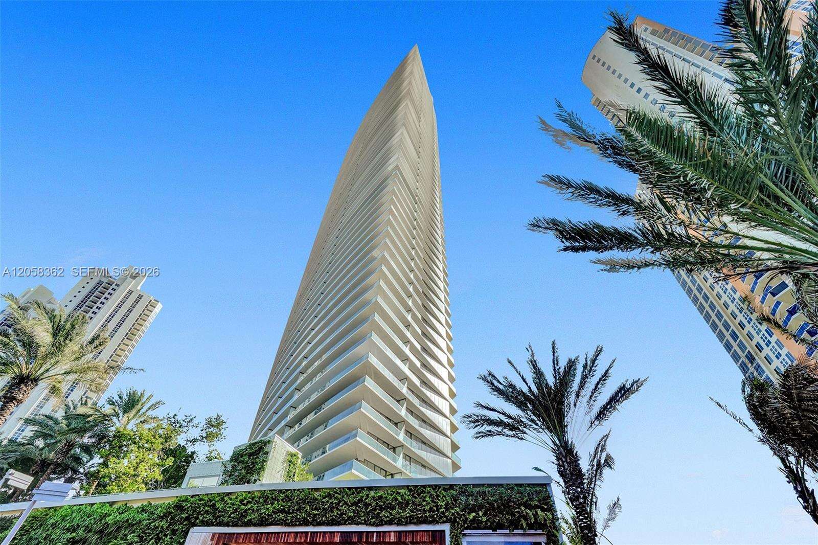 Armani Casa at 18975 Collins Ave, Sunny Isles Beach, FL 33160 - For Rent photo 4