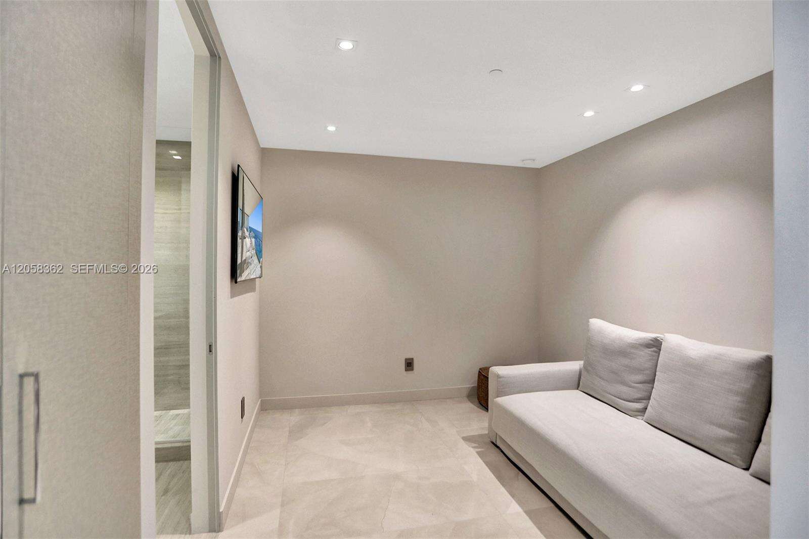 Armani Casa at 18975 Collins Ave, Sunny Isles Beach, FL 33160 - For Rent photo 49
