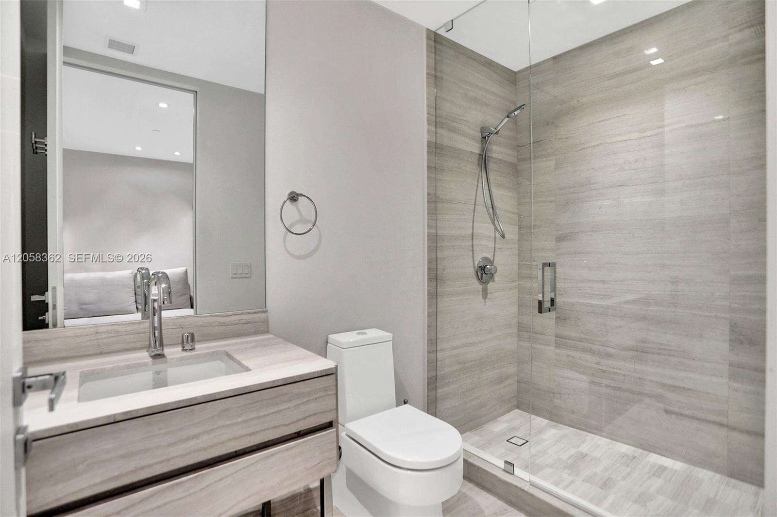Armani Casa at 18975 Collins Ave, Sunny Isles Beach, FL 33160 - For Rent photo 51