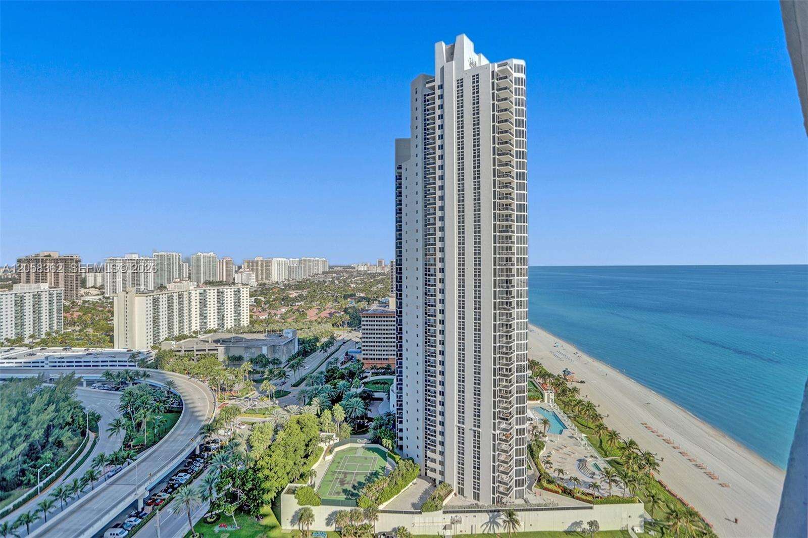 Armani Casa at 18975 Collins Ave, Sunny Isles Beach, FL 33160 - For Rent photo 54