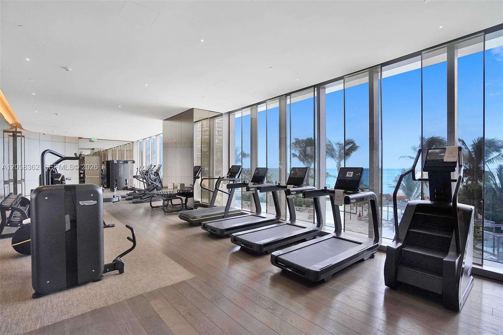Armani Casa at 18975 Collins Ave, Sunny Isles Beach, FL 33160 - For Rent photo 76