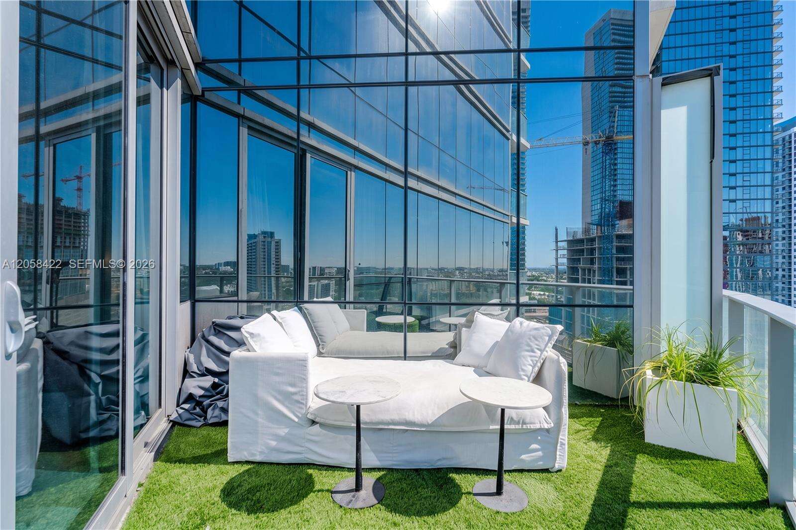 Paramount Miami Worldcenter at 851 1 Ave, Miami, FL 33132 - For Rent photo 13