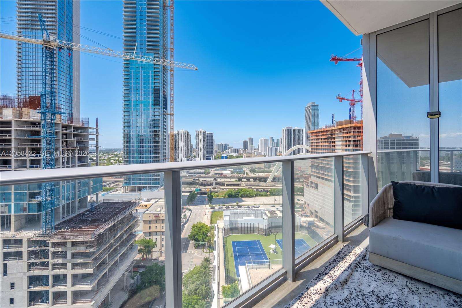 Paramount Miami Worldcenter at 851 1 Ave, Miami, FL 33132 - For Rent photo 15