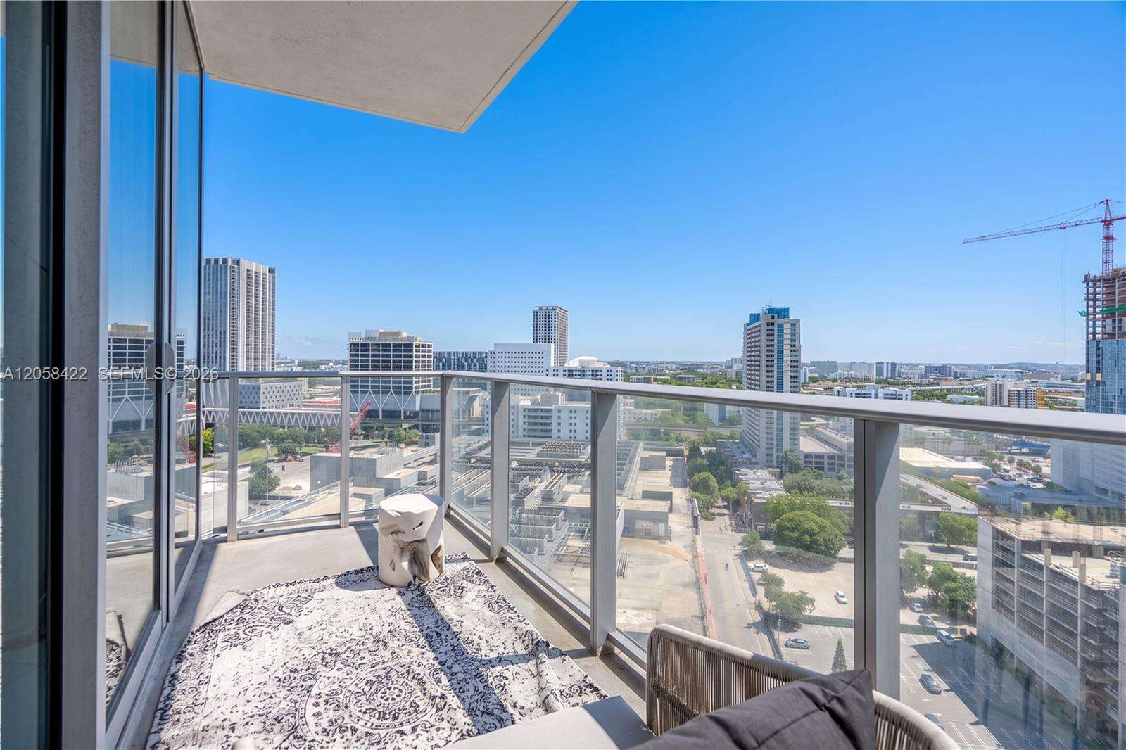 Paramount Miami Worldcenter at 851 1 Ave, Miami, FL 33132 - For Rent photo 17