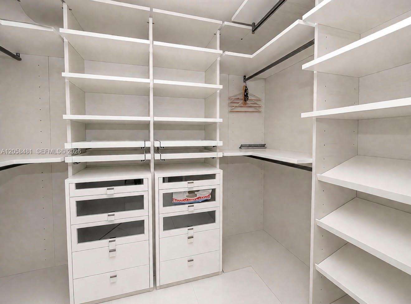 Parque Towers at 300 Sunny Isles Blvd, Sunny Isles Beach, FL 33160 - For Rent photo 14
