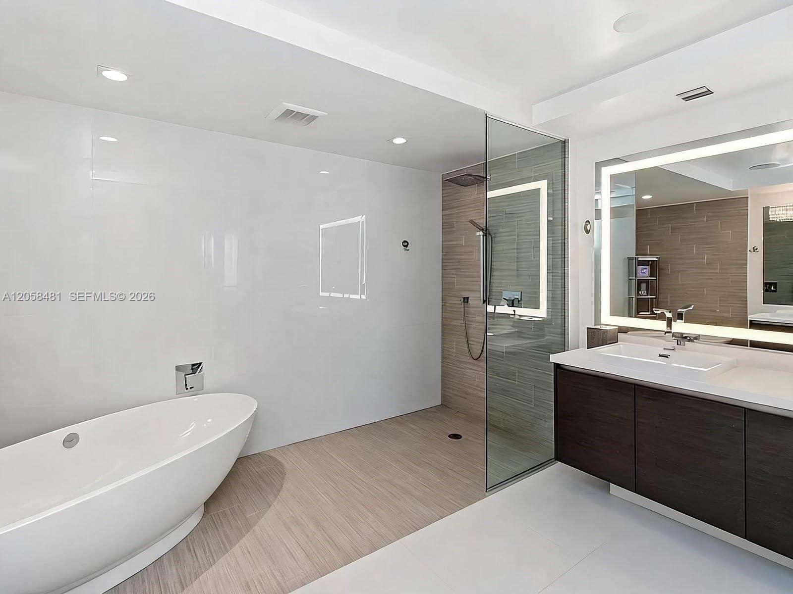 Parque Towers at 300 Sunny Isles Blvd, Sunny Isles Beach, FL 33160 - For Rent photo 17