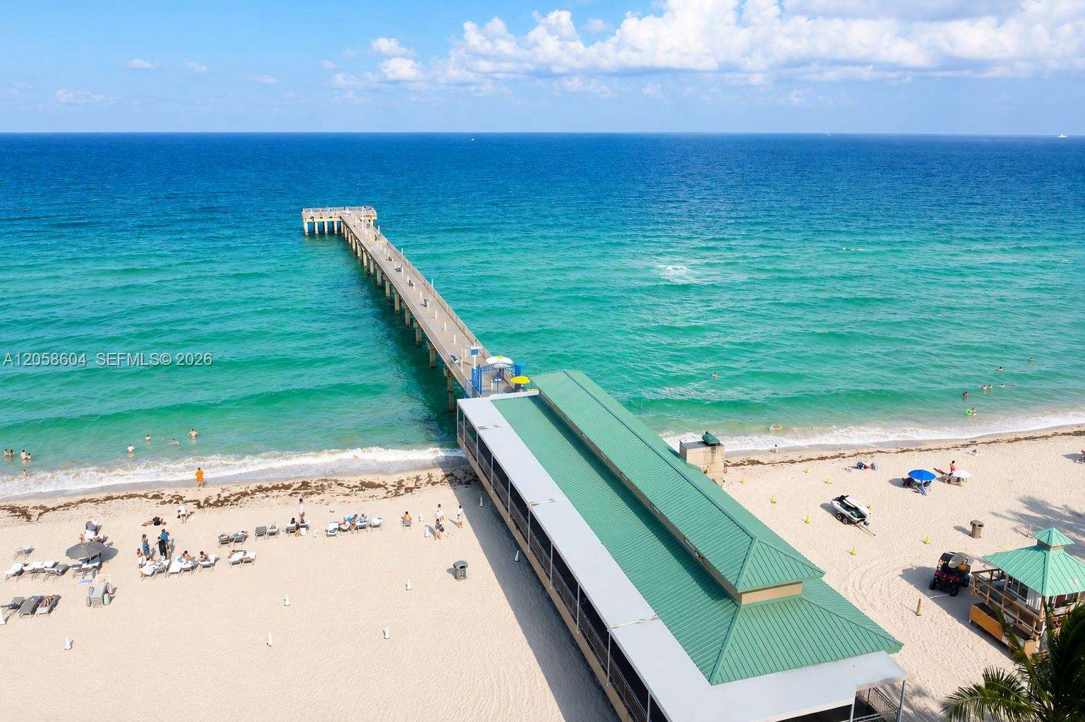 La Perla at 16699 Collins Ave, Sunny Isles Beach, FL 33160 - For Rent photo 3