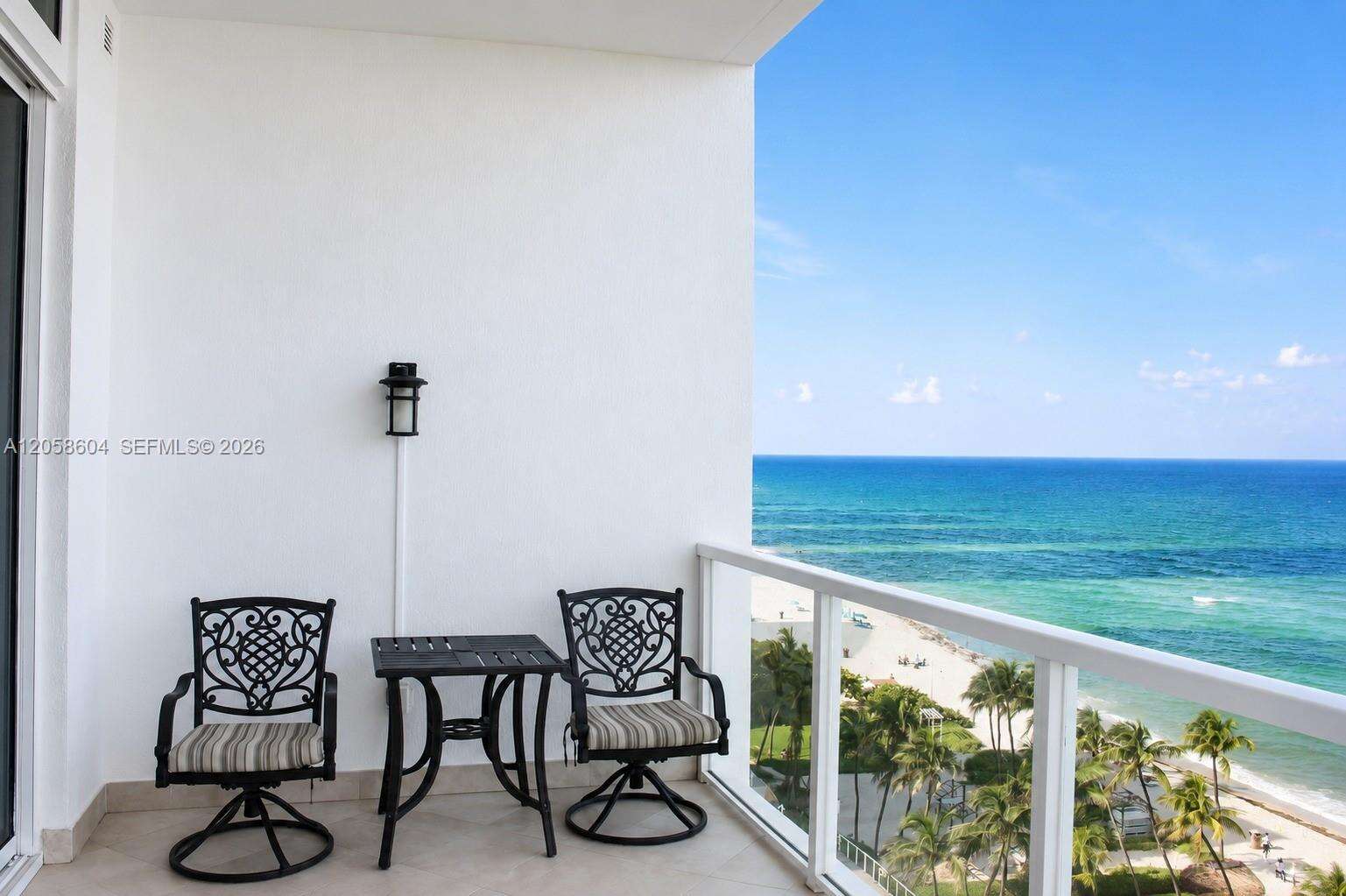 La Perla at 16699 Collins Ave, Sunny Isles Beach, FL 33160 - For Rent photo 5