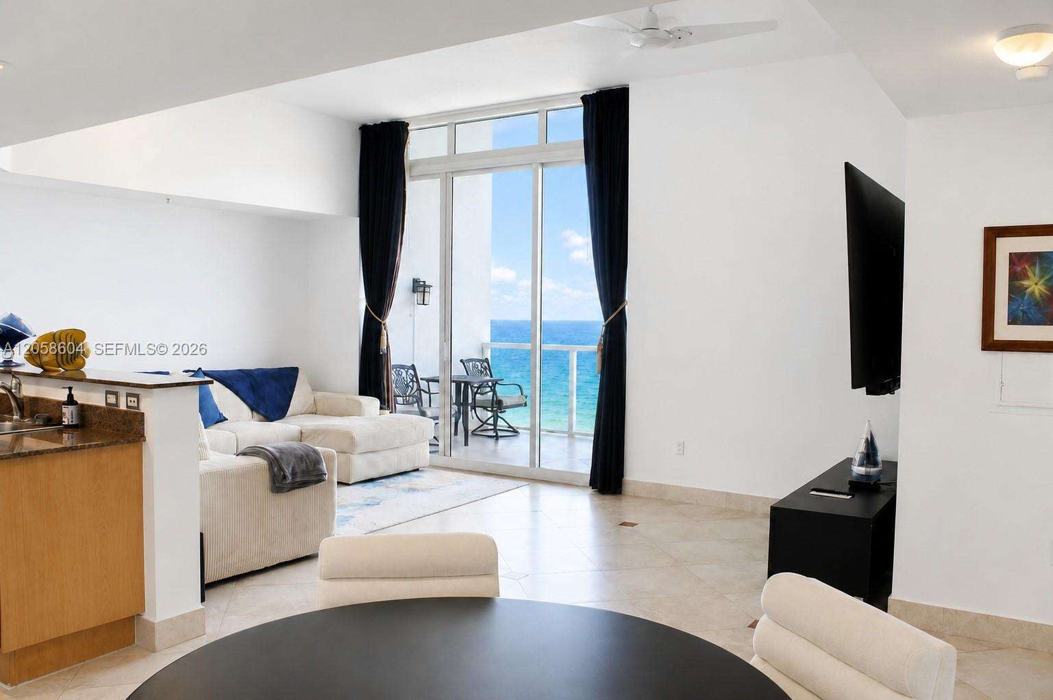 La Perla at 16699 Collins Ave, Sunny Isles Beach, FL 33160 - For Rent photo 7