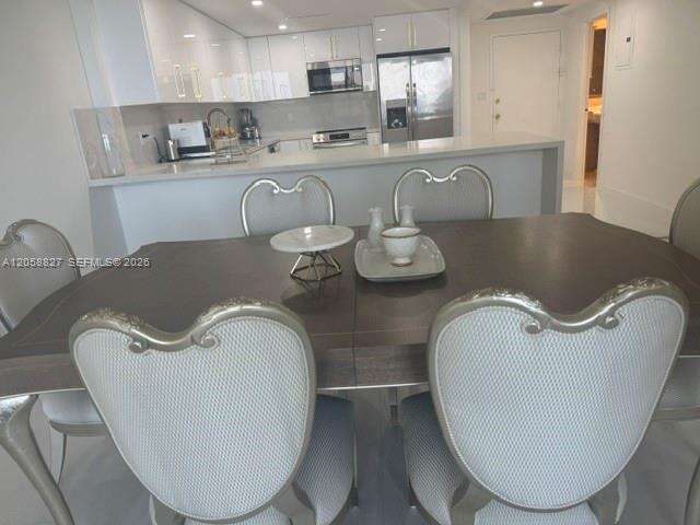 The Carriage House at 5401 Collins Ave, Miami Beach, FL 33140 - For Rent photo 23