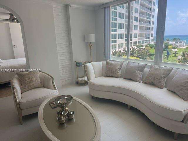 The Carriage House at 5401 Collins Ave, Miami Beach, FL 33140 - For Rent photo 28