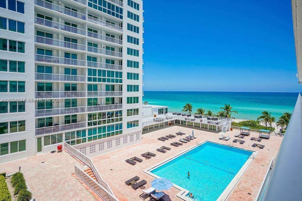 The Carriage House at 5401 Collins Ave, Miami Beach, FL 33140 - For Rent photo 6