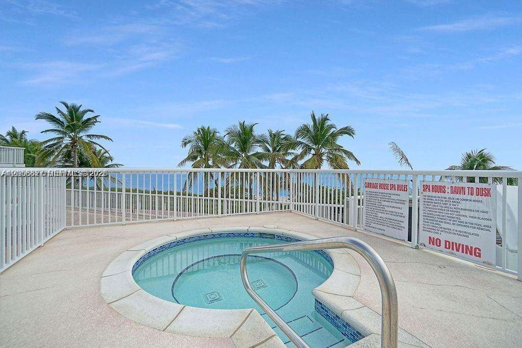 The Carriage House at 5401 Collins Ave, Miami Beach, FL 33140 - For Rent photo 9