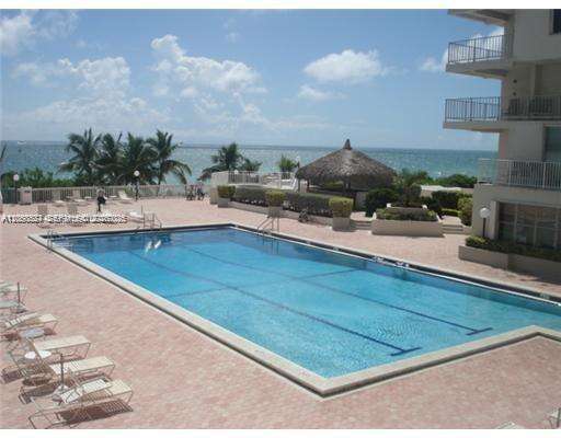The Carriage House at 5401 Collins Ave, Miami Beach, FL 33140 - For Rent photo 10