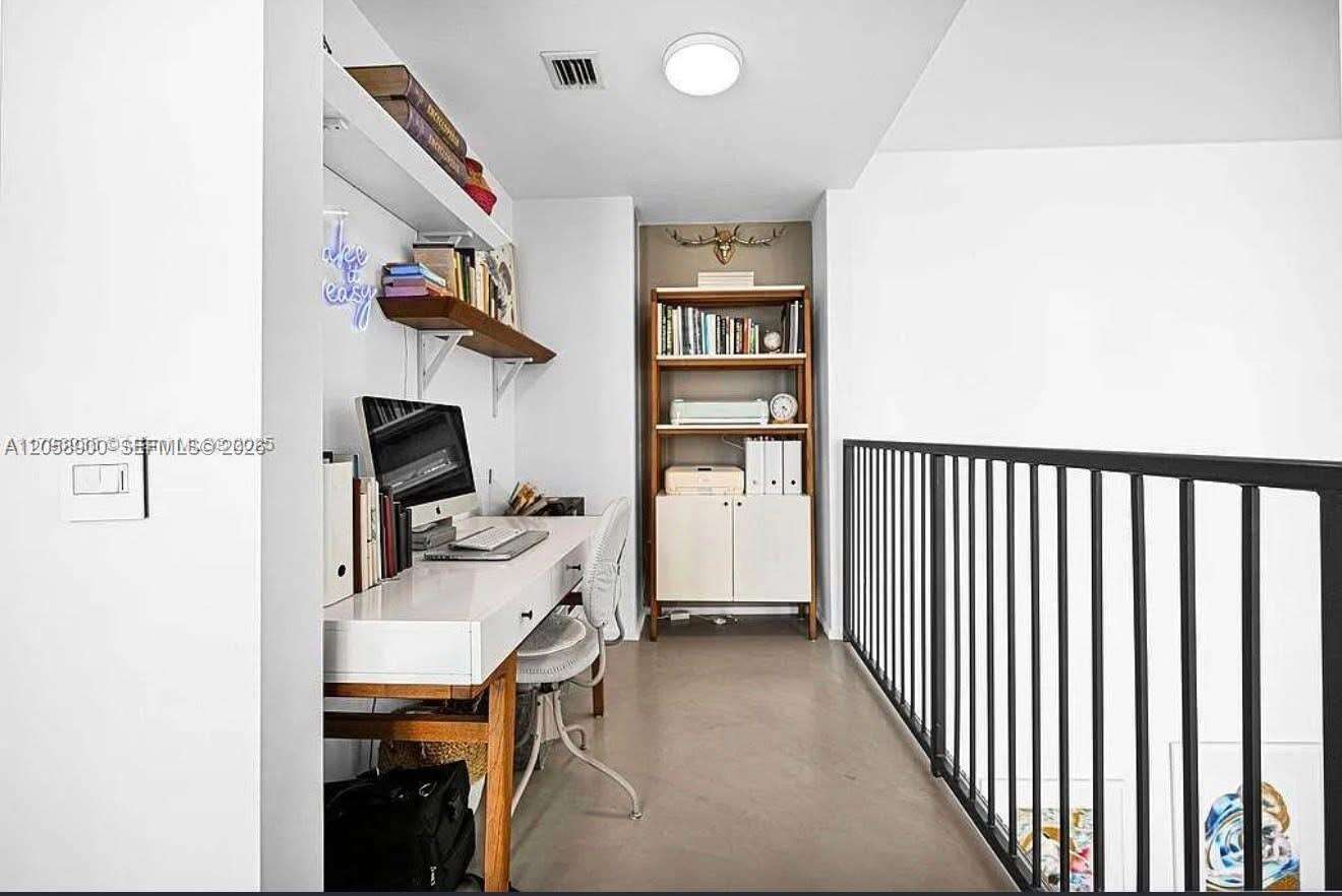 Met 1 at 300 Biscayne Blvd, Miami, FL 33131 - For Rent photo 13