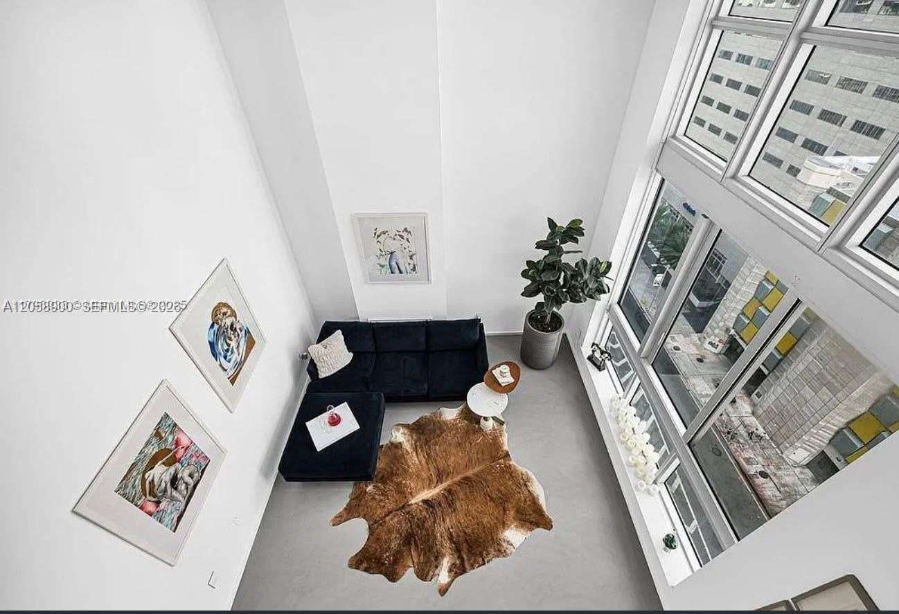 Met 1 at 300 Biscayne Blvd, Miami, FL 33131 - For Rent photo 16