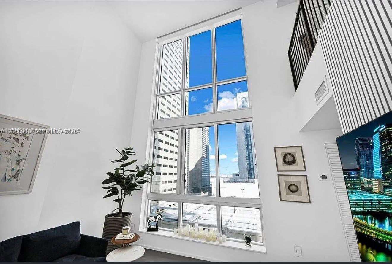 Met 1 at 300 Biscayne Blvd, Miami, FL 33131 - For Rent photo 19