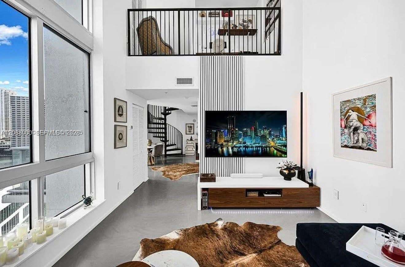 Met 1 at 300 Biscayne Blvd, Miami, FL 33131 - For Rent photo 5