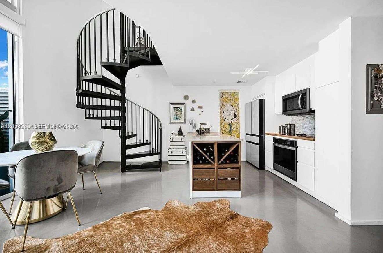 Met 1 at 300 Biscayne Blvd, Miami, FL 33131 - For Rent photo 6