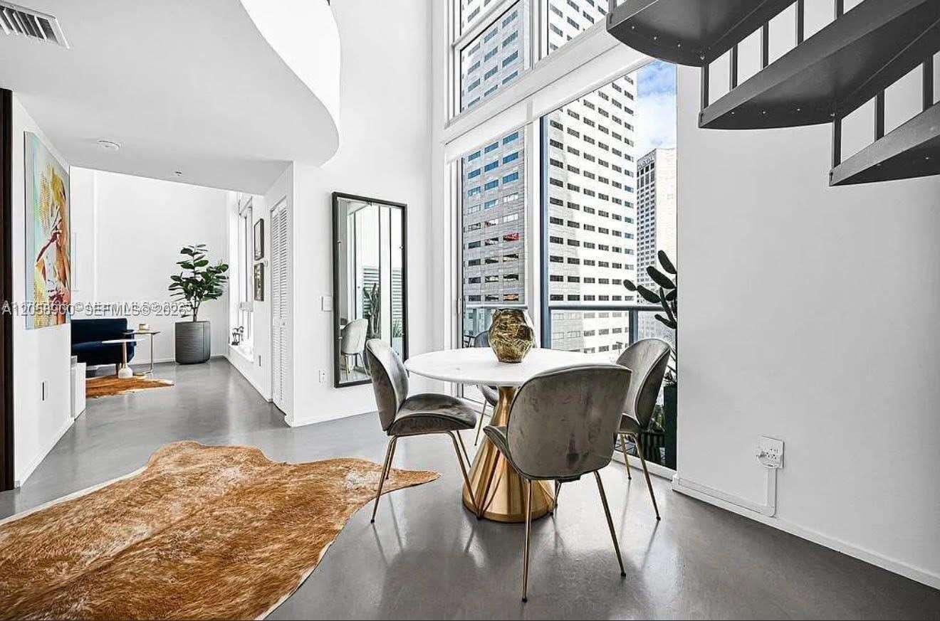 Met 1 at 300 Biscayne Blvd, Miami, FL 33131 - For Rent photo 10