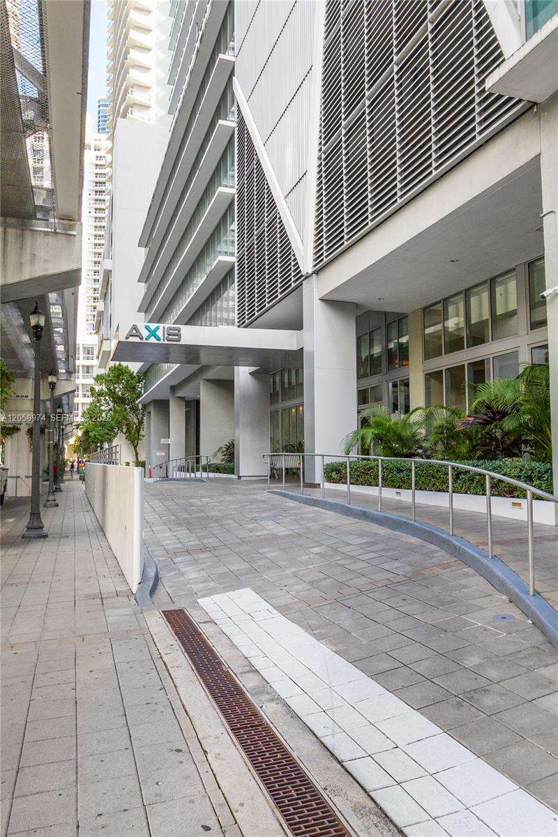 Axis On Brickell at 1111 1 Ave, Miami, FL 33130 - For Rent photo 37